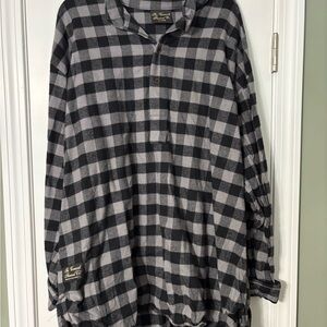 Vermont Flannel Black and Gray Checkered 1/4 Button Shirt